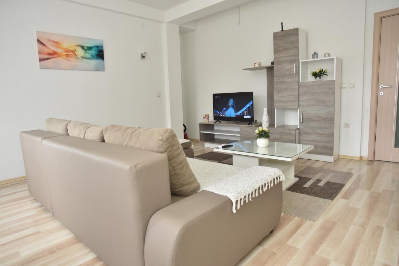 Sokolana Apartments Kumanovo Kültér fotó